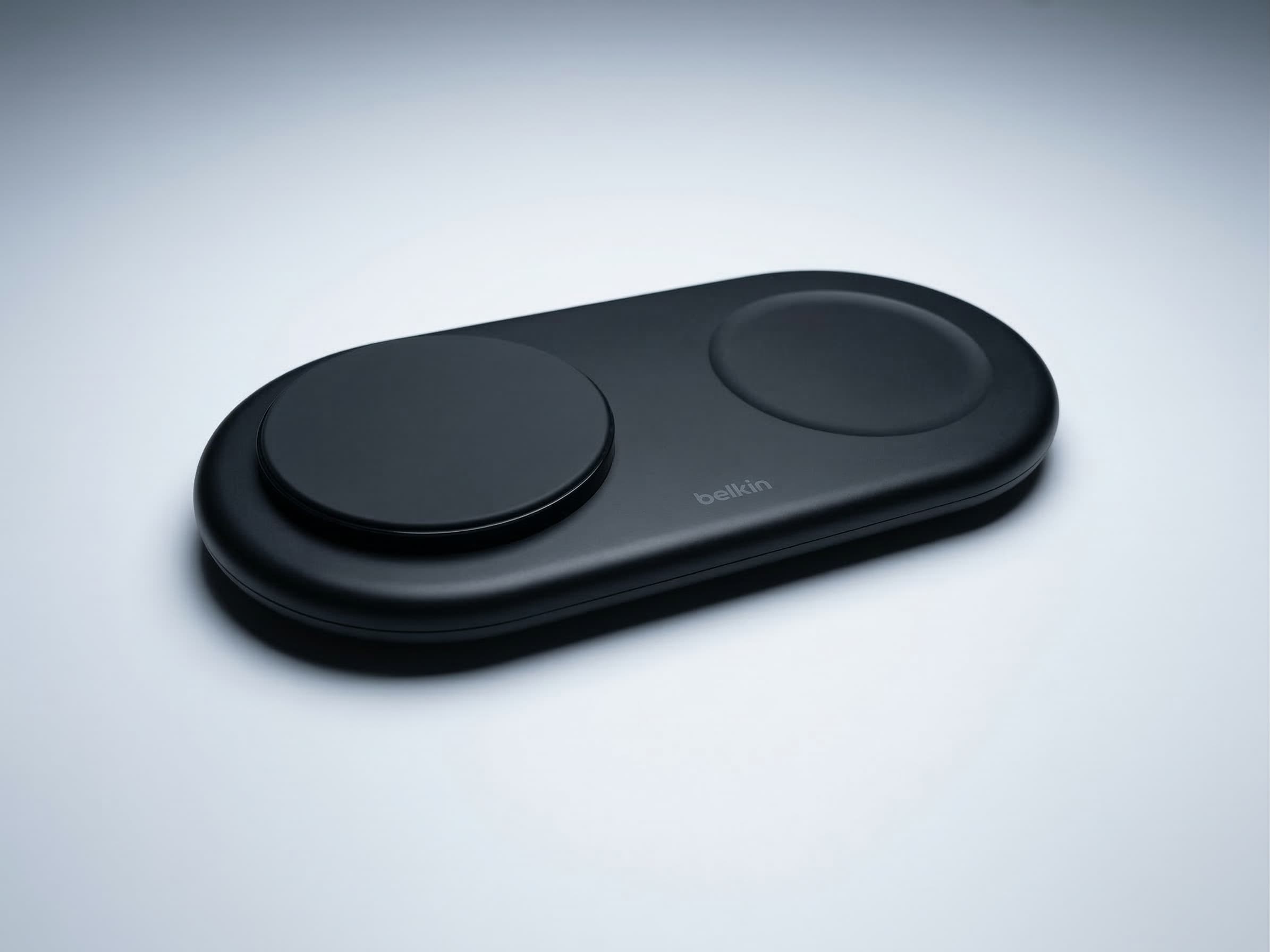 2-pad wireless charger accessory for MyoPods EMG sensors with USB-C power connection